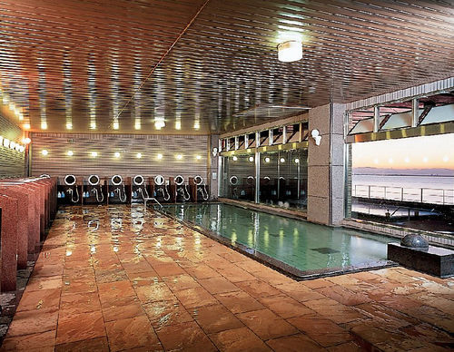 琵琶湖グランドホテル京近江 Ryokan 3*